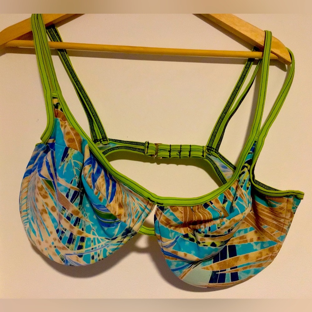 Swim wear